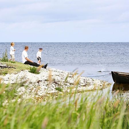 Oestra Flygeln Bunge Vandrarhem Fårösund Buitenkant foto